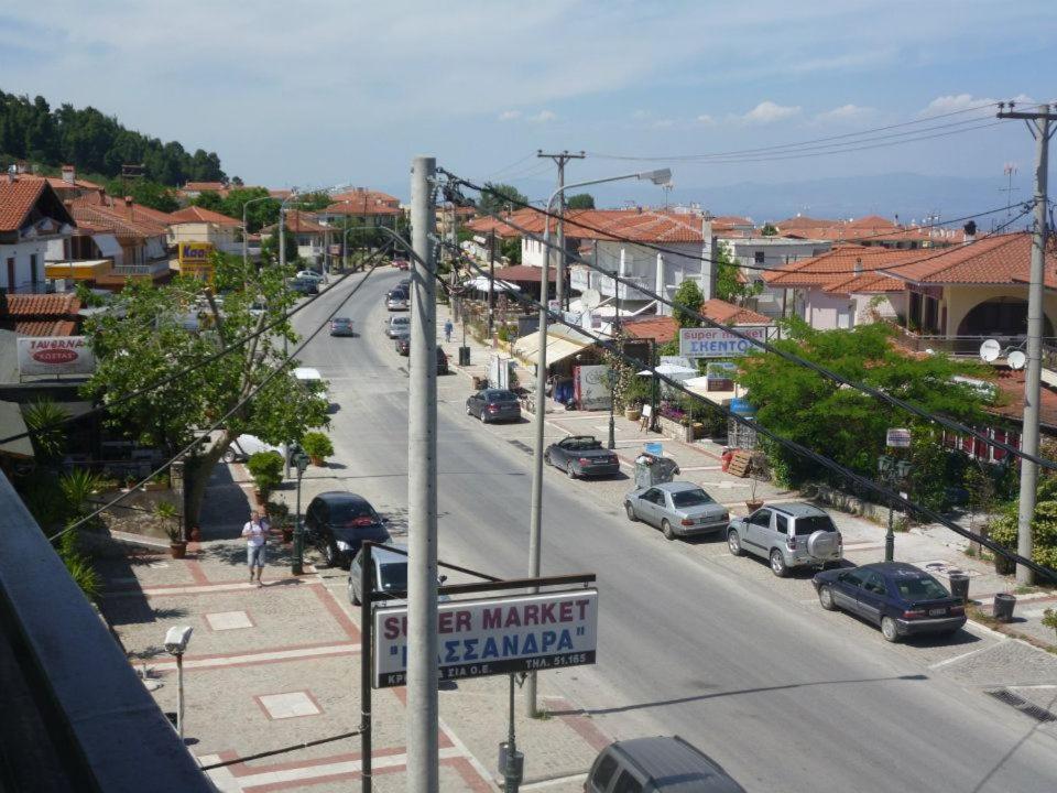 Hotel Adonis Kriopijí Kültér fotó